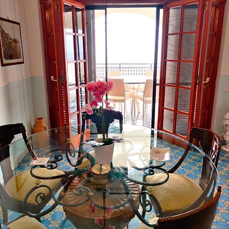 Appartement Casa La Scogliera à Praiano Extérieur photo