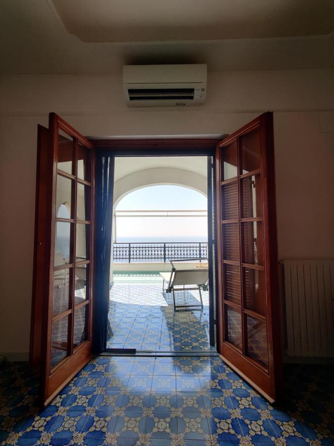 Appartement Casa La Scogliera à Praiano Extérieur photo