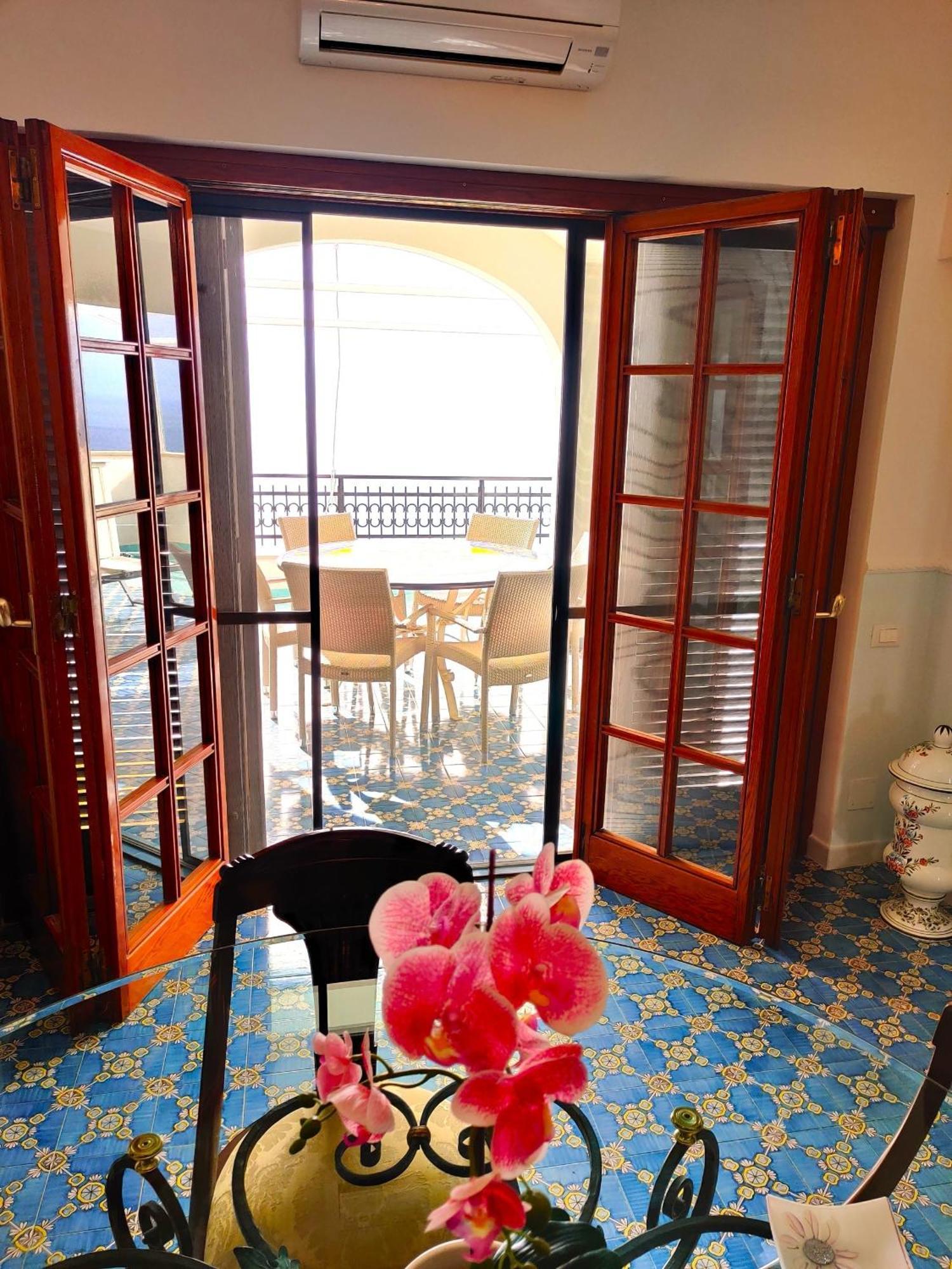 Appartement Casa La Scogliera à Praiano Extérieur photo